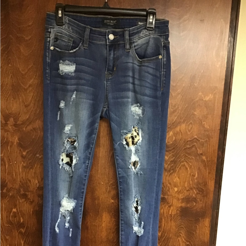 Judy Blue Distressed Jeans